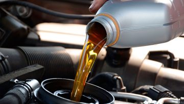 Cómo elegir el aceite de motor adecuado para su vehículo